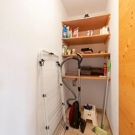 In Tyrol Near Lift * Брук-ам-Циллер